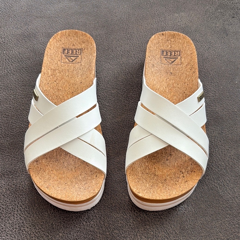 Reef vista hi Sandals with Criss-Cross strap size 7